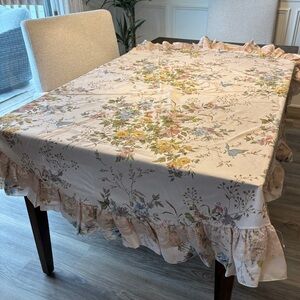 HARVEST Season floral round tablecloth ruffled lace cottagecore farmhouse 68X70